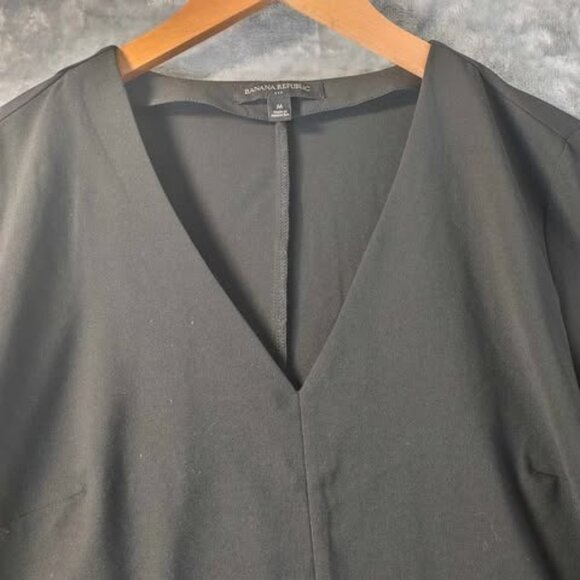 Banana Republic Black V-Neck Long Sleeve Top M Elevated Basics Polished Layers - Picture 4 of 8